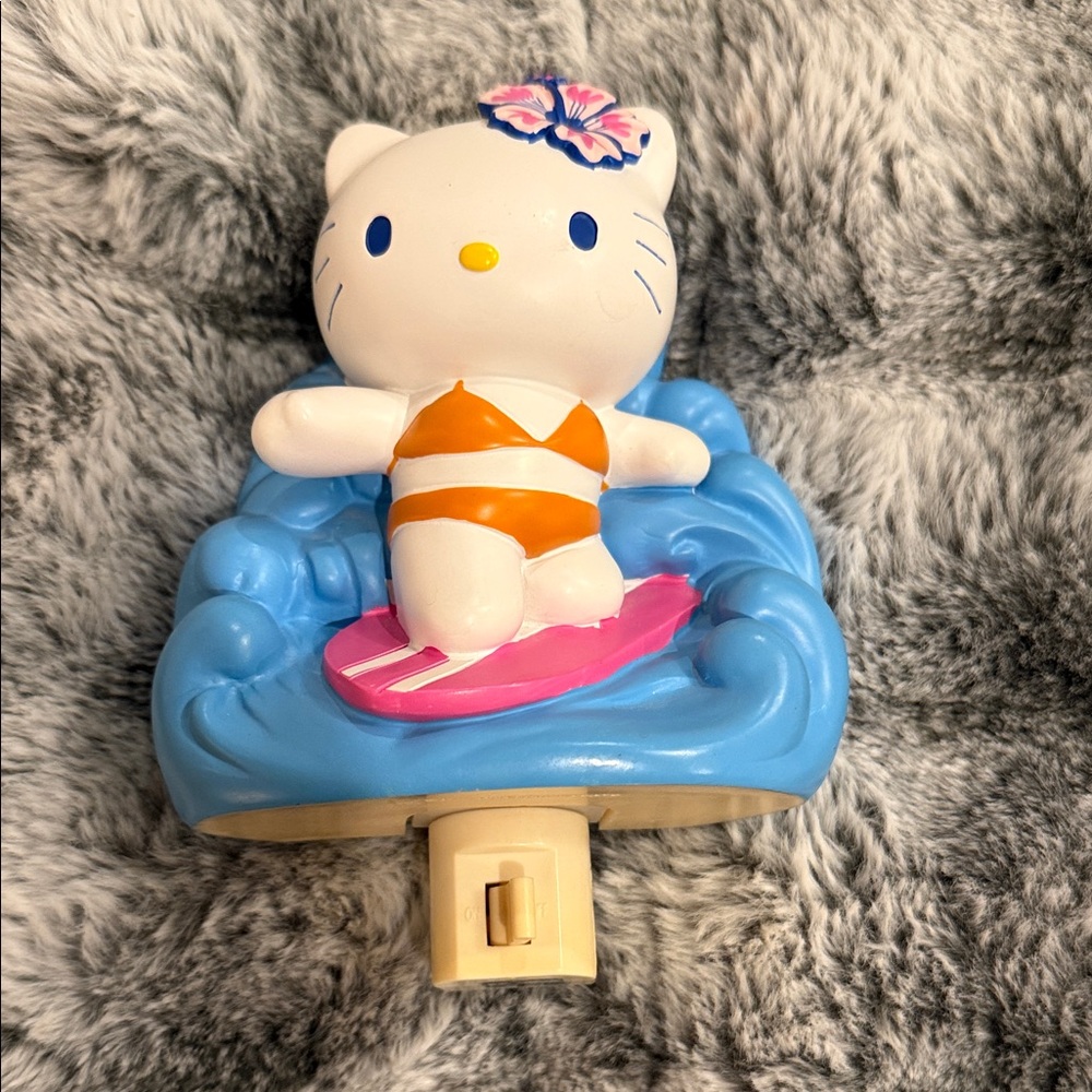 GUC - Hello Kitty Surfing Night Light - Pink and Blue - Picture 3 of 3
